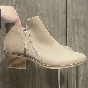 MIA booties brown side zippers size 10